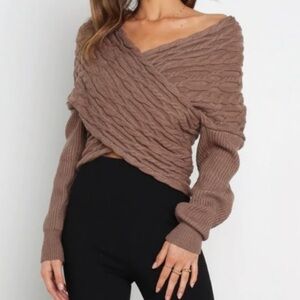 Vine & Love Cozy Brown Cable Knit Sweater S